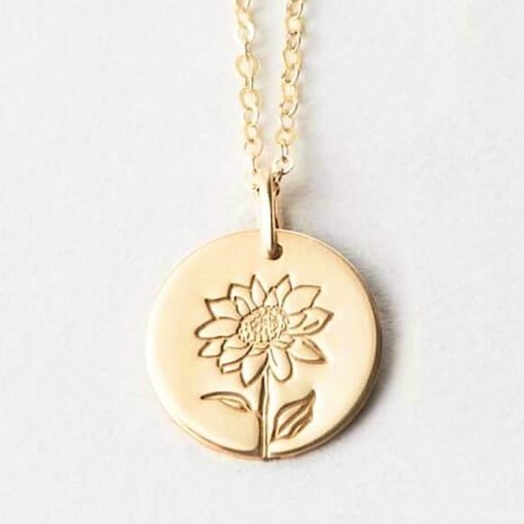 Sunflower Engraved Cute Floral Minimalist Necklace - Picture 7 of 16